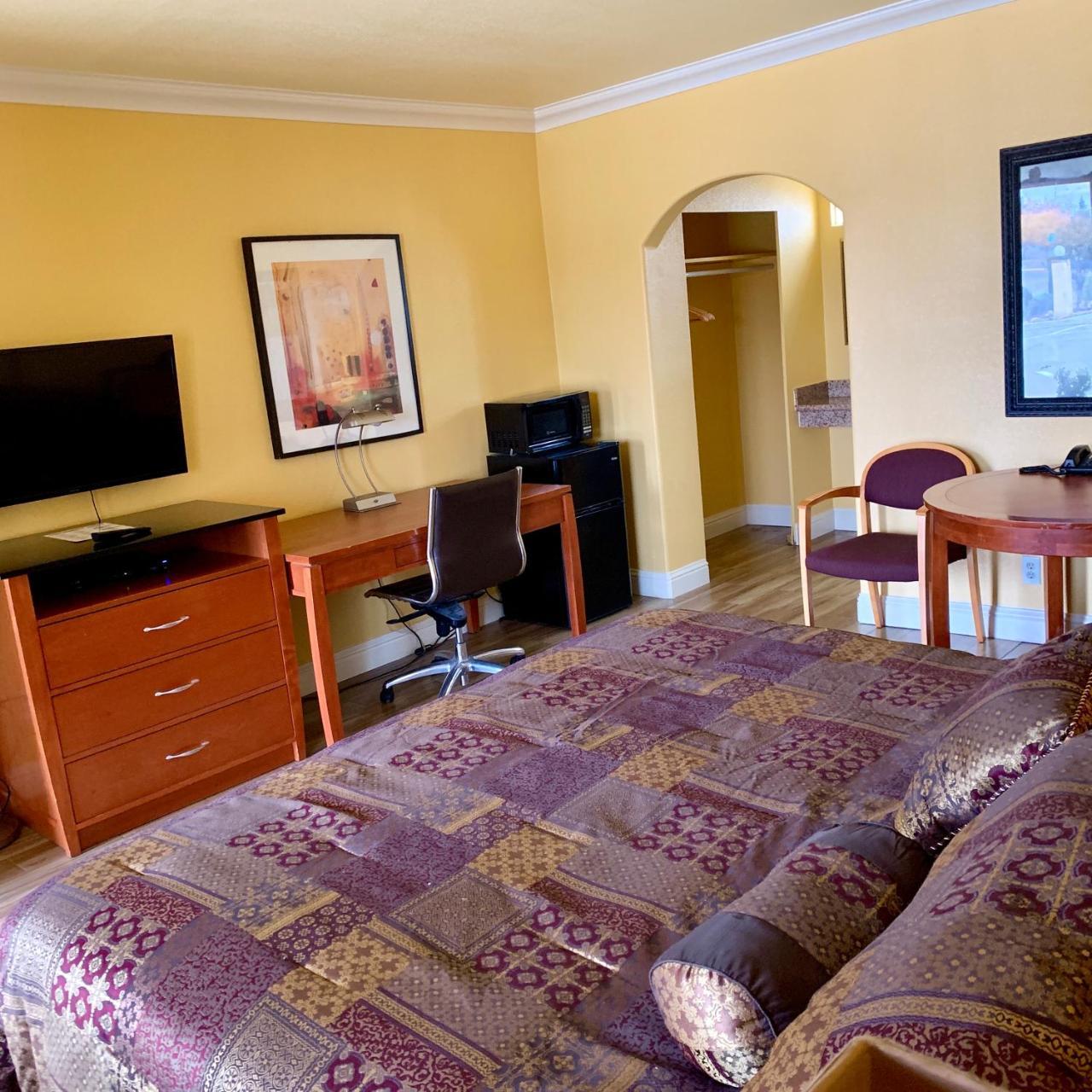 Town & Country Motel Livingston Zewnętrze zdjęcie